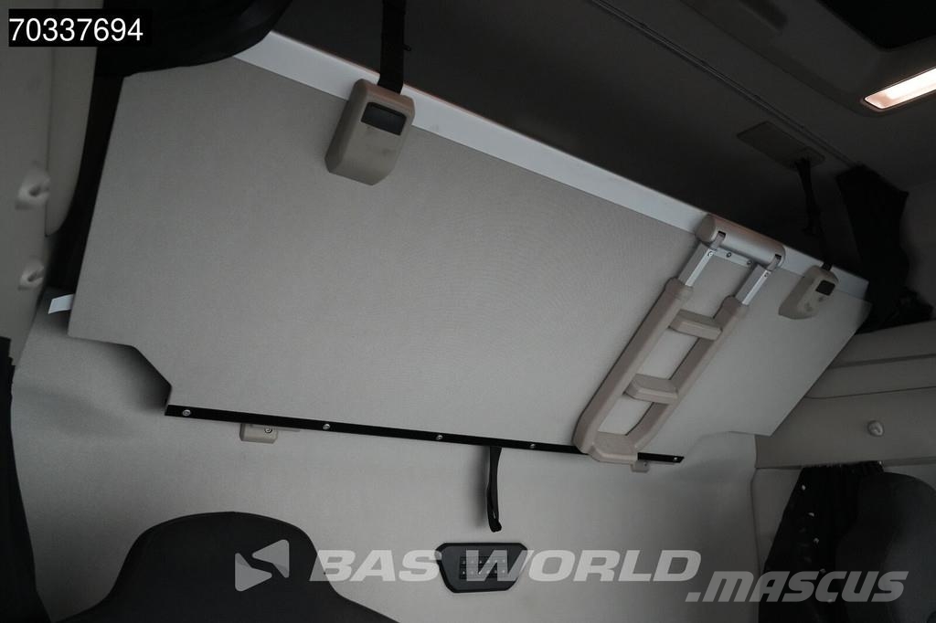 Iveco S-Way 460 4X2 Mega 2x Tanks Standklima Navi ACC Vilcēji