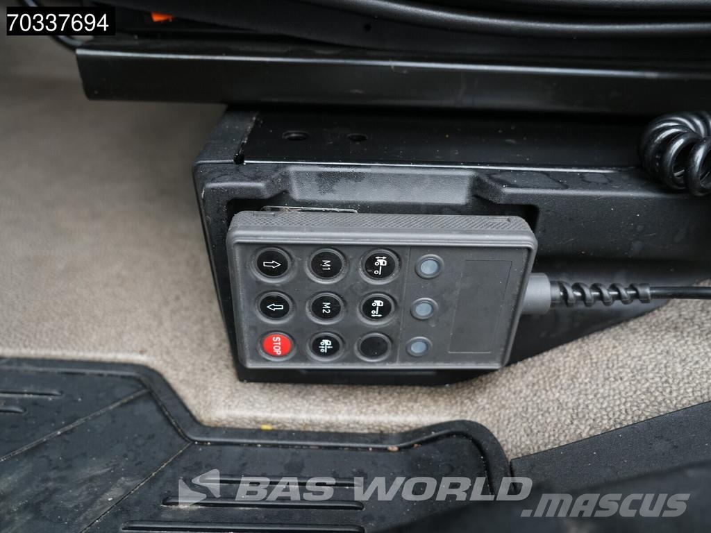 Iveco S-Way 460 4X2 Mega 2x Tanks Standklima Navi ACC Vilcēji