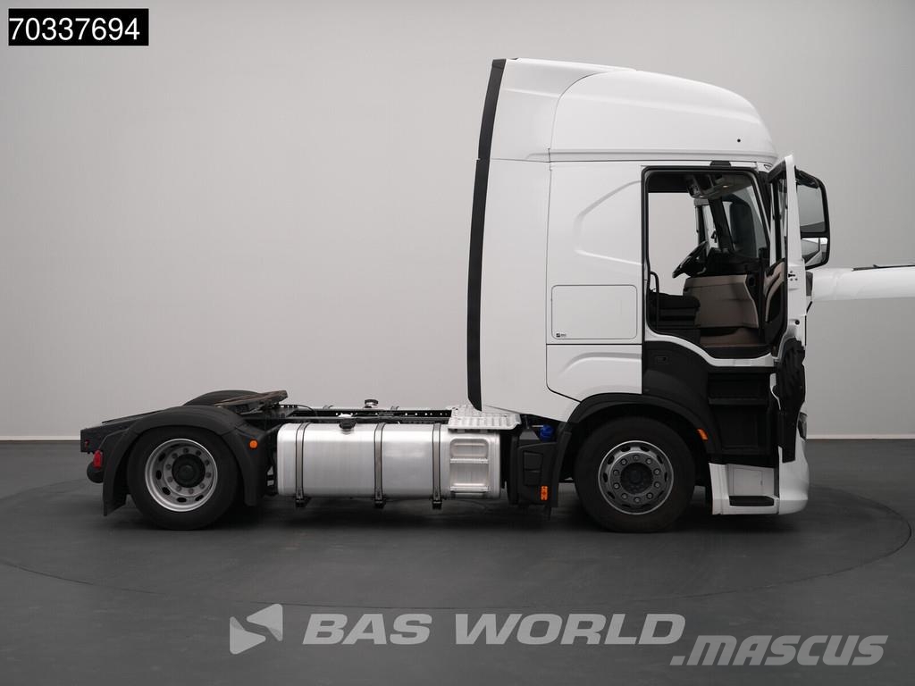 Iveco S-Way 460 4X2 Mega 2x Tanks Standklima Navi ACC Vilcēji