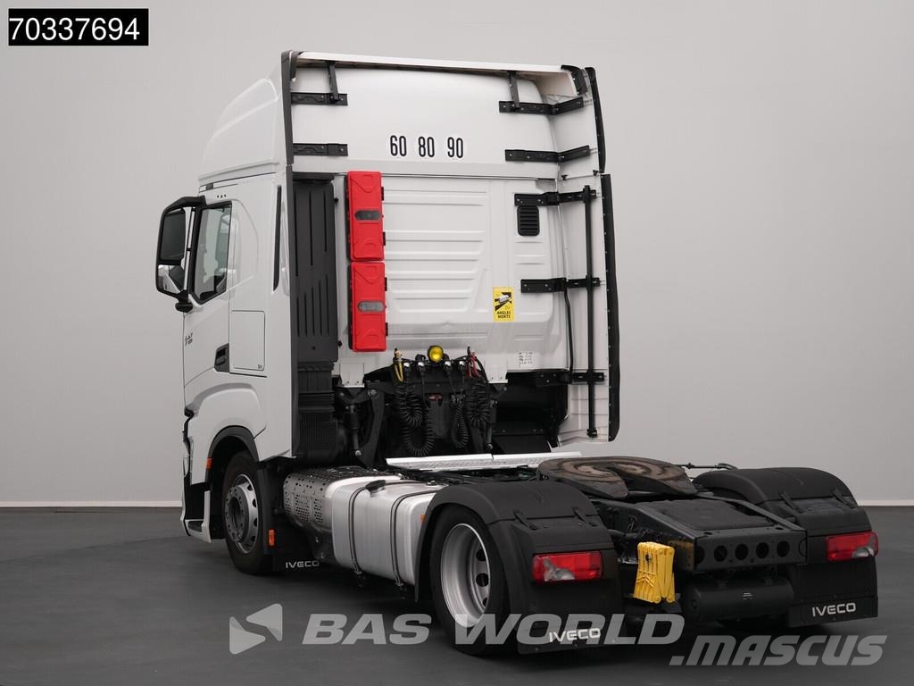 Iveco S-Way 460 4X2 Mega 2x Tanks Standklima Navi ACC Vilcēji