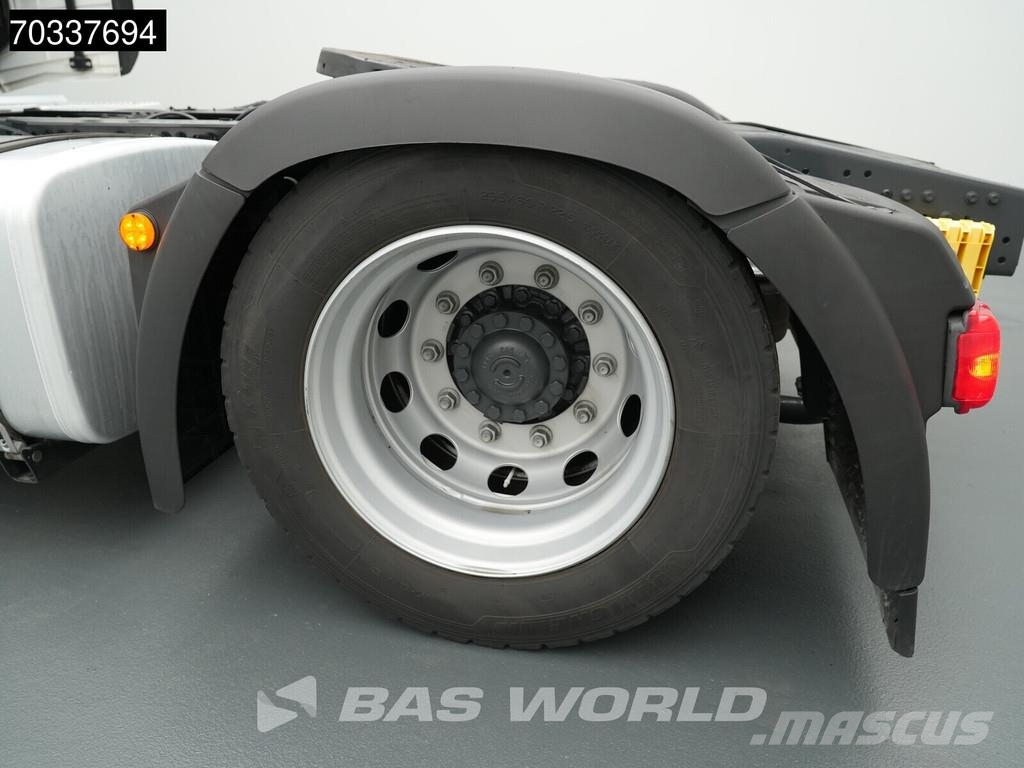 Iveco S-Way 460 4X2 Mega 2x Tanks Standklima Navi ACC Vilcēji