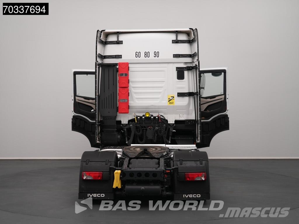 Iveco S-Way 460 4X2 Mega 2x Tanks Standklima Navi ACC Vilcēji
