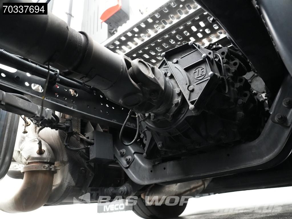 Iveco S-Way 460 4X2 Mega 2x Tanks Standklima Navi ACC Vilcēji