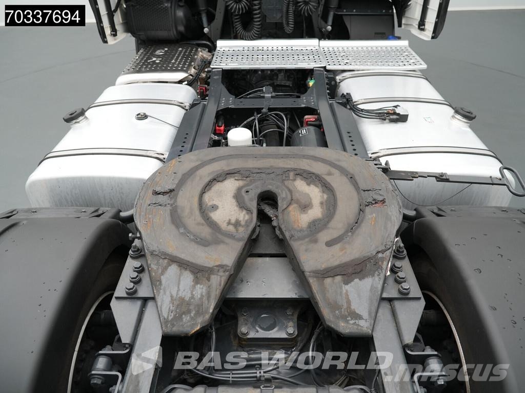 Iveco S-Way 460 4X2 Mega 2x Tanks Standklima Navi ACC Vilcēji