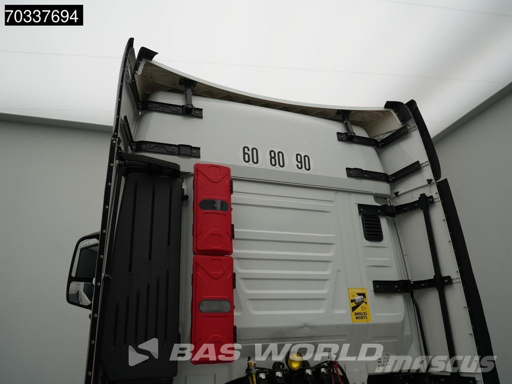 Iveco S-Way 460 4X2 Mega 2x Tanks Standklima Navi ACC Vilcēji