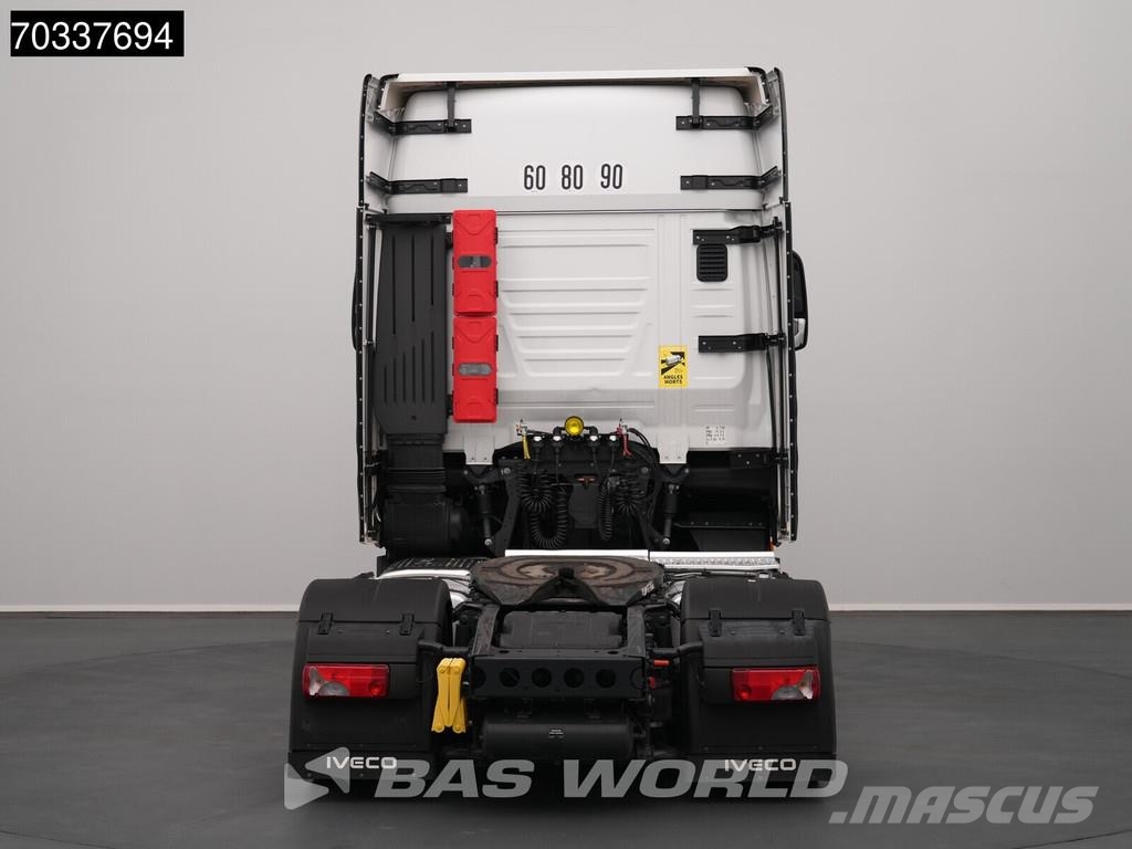 Iveco S-Way 460 4X2 Mega 2x Tanks Standklima Navi ACC Vilcēji