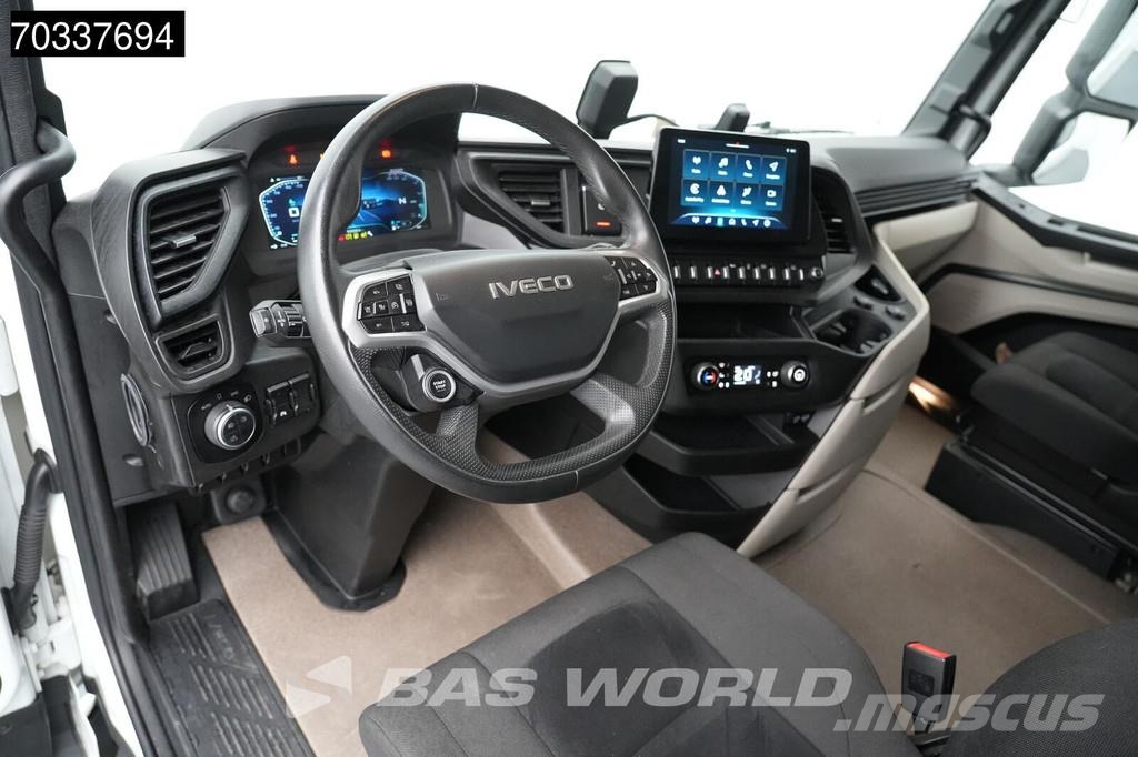 Iveco S-Way 460 4X2 Mega 2x Tanks Standklima Navi ACC Vilcēji