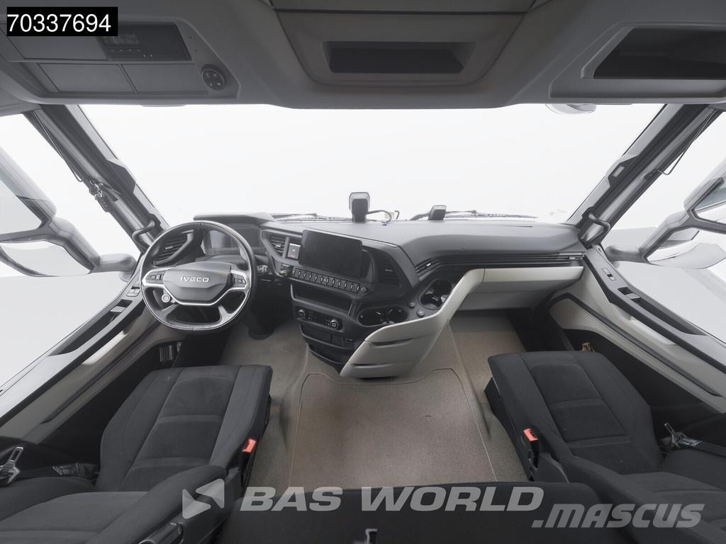Iveco S-Way 460 4X2 Mega 2x Tanks Standklima Navi ACC Vilcēji