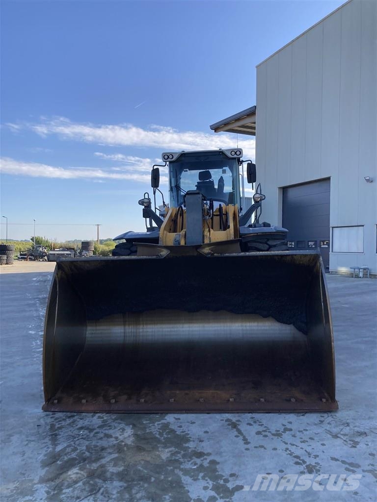 Liebherr L 566 XPower لوادر بعجل