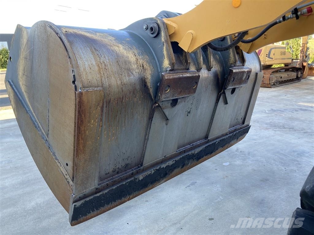 Liebherr L 566 XPower لوادر بعجل