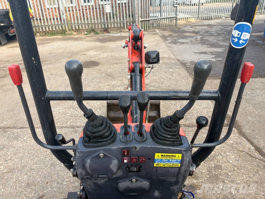 Kubota K 008-3 Mini kotrók < 7t