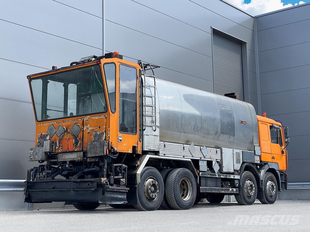 MAN Breining 34.414 8x2 Bitumen sprayers