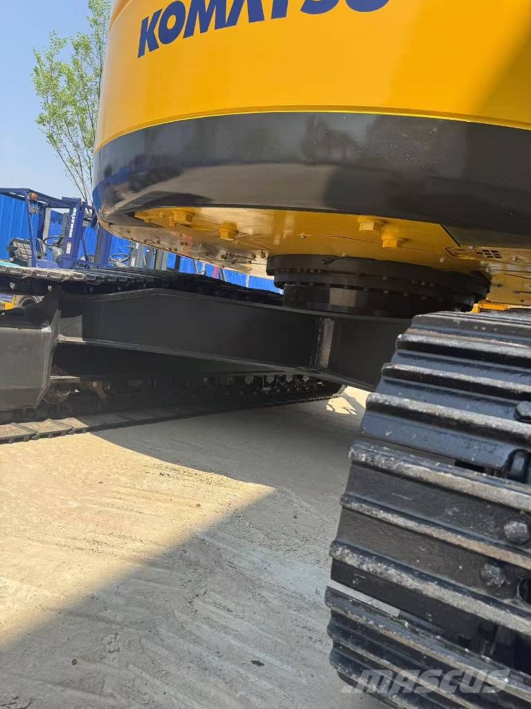 Komatsu PC 228 US Kāpurķēžu ekskavatori