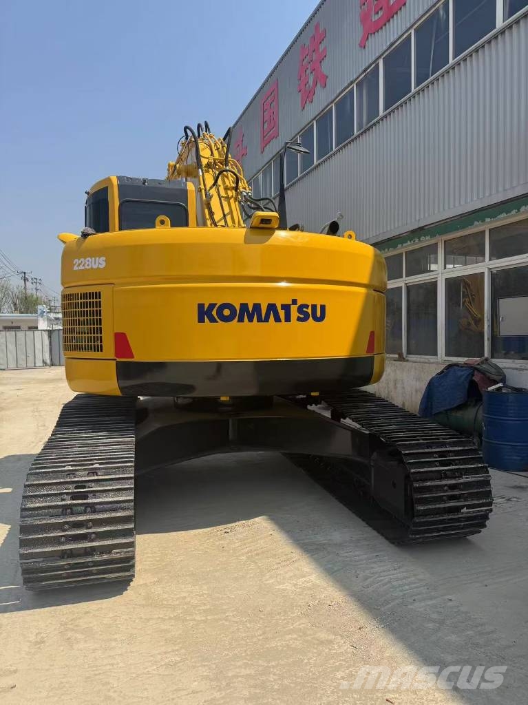 Komatsu PC 228 US Kāpurķēžu ekskavatori