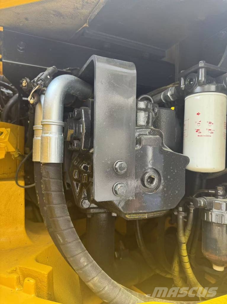 Komatsu PC 228 US Kāpurķēžu ekskavatori