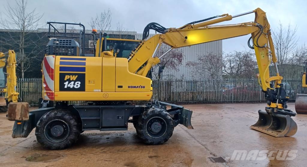 Komatsu PW148-11E0 حفارات بعجل