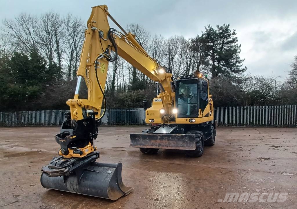Komatsu PW148-11E0 حفارات بعجل