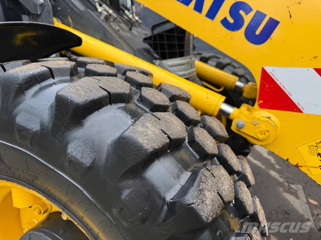 Komatsu WA 80 M-8 Ładowarki kołowe