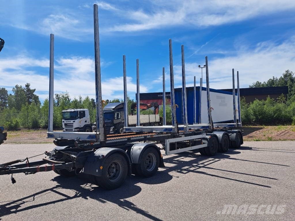 OP Höglunds AM Trailer 木材拖車