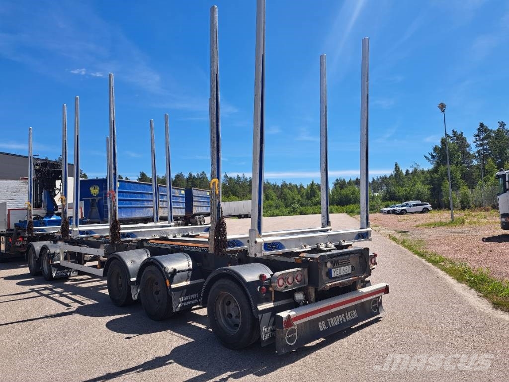 OP Höglunds AM Trailer 木材拖車
