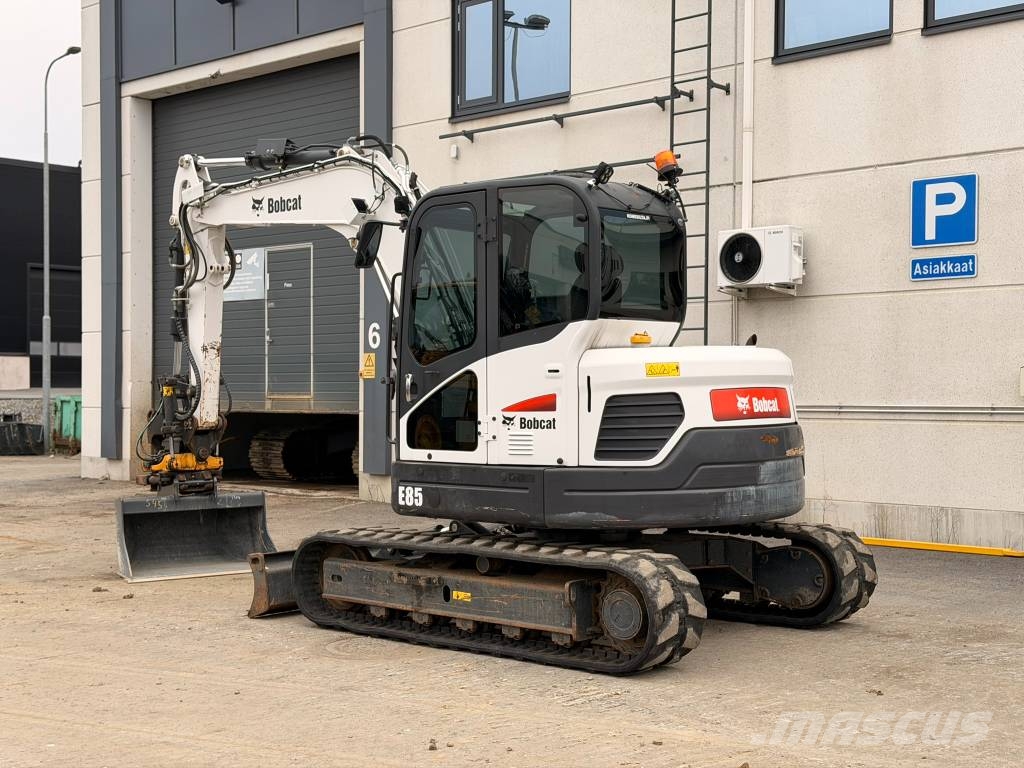 Bobcat E 85 Engcon pihdeillä Midikaivukoneet 7t - 12t