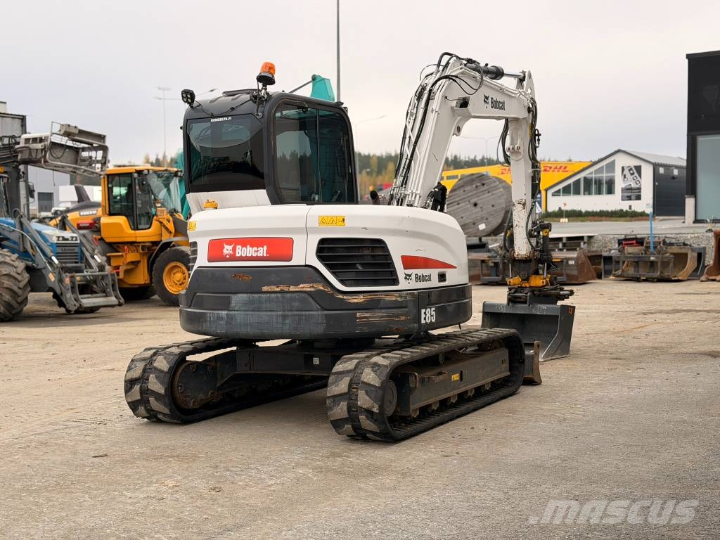 Bobcat E 85 Engcon pihdeillä Midikaivukoneet 7t - 12t