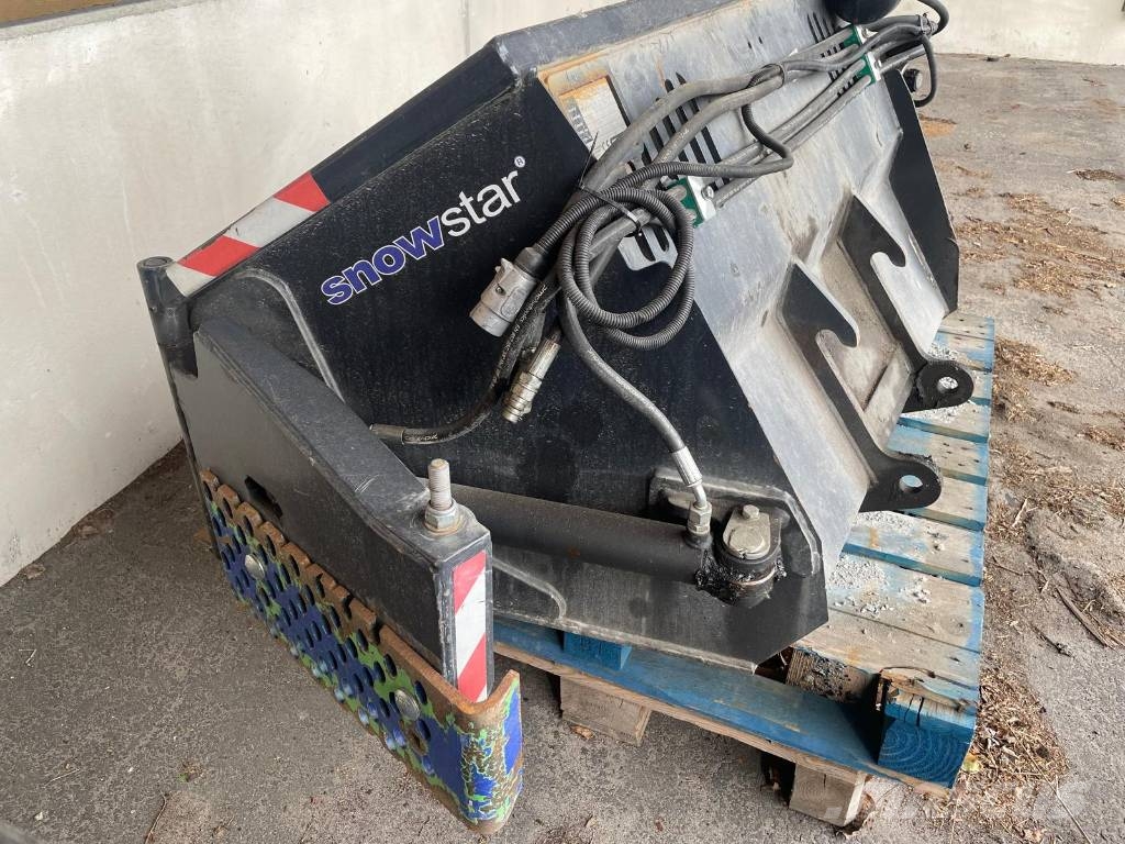 Snowstar Siipilumikauha SP140 ماكينات الطرق والجليد الأخرى