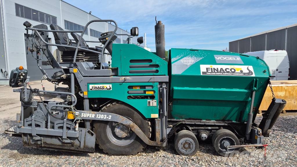 Vögele S1303-2 Машини за асфалт