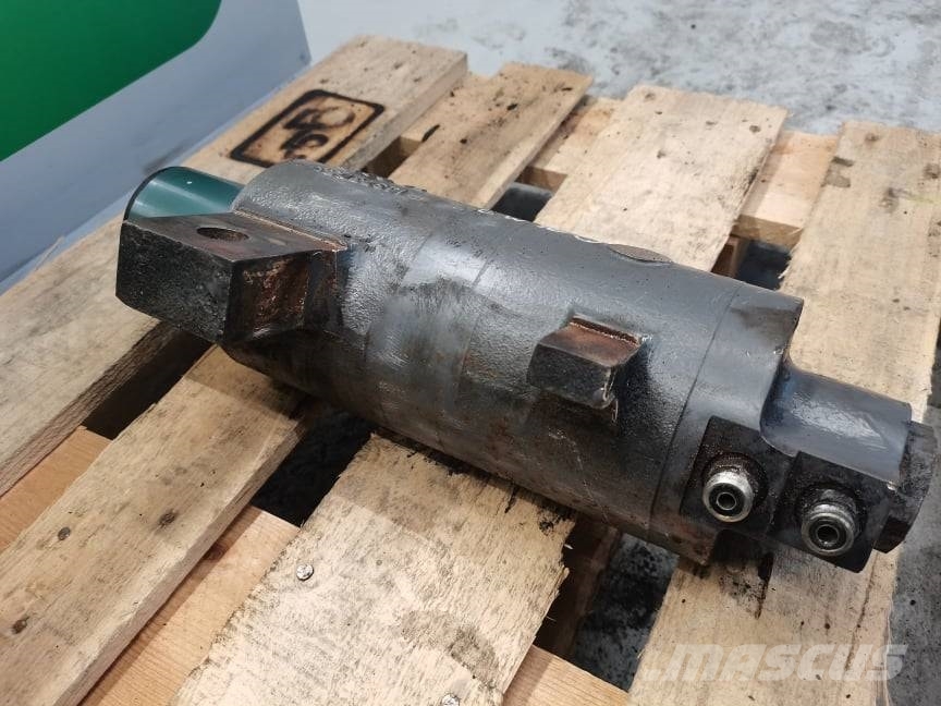 Volvo EW 160B Axle stabilization cylinder Hidraulika