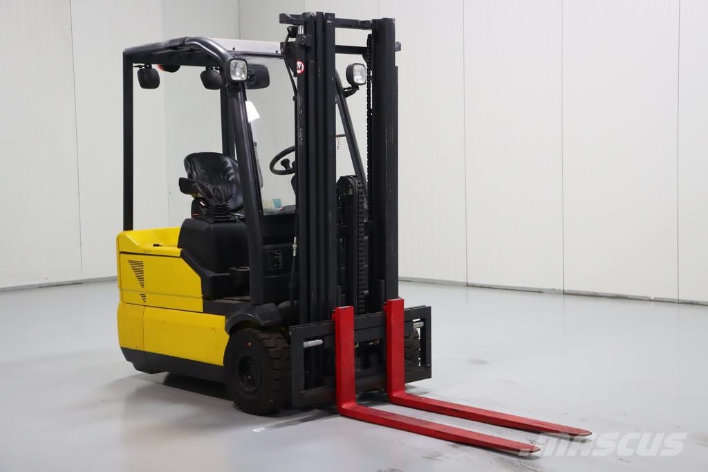 Komatsu FB15M2R Електрически вилични кари-повдигачи