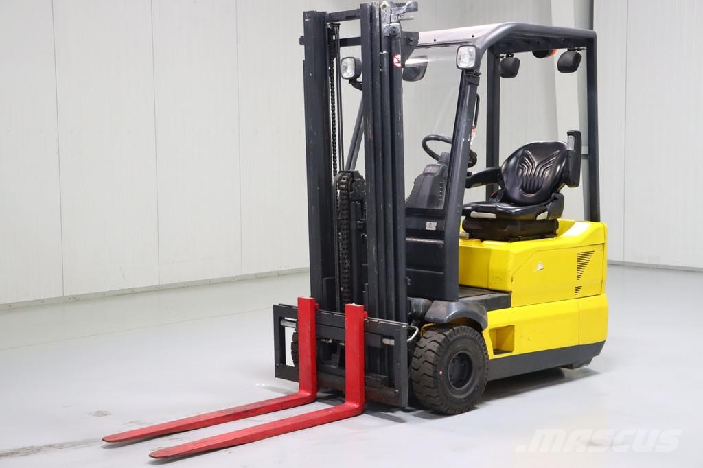 Komatsu FB15M2R Електрически вилични кари-повдигачи