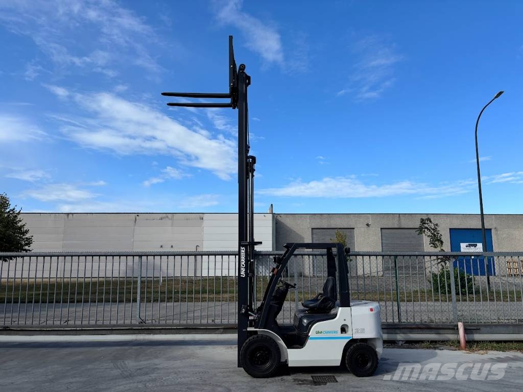 Nissan Y1F2A25U Dieseltrukit