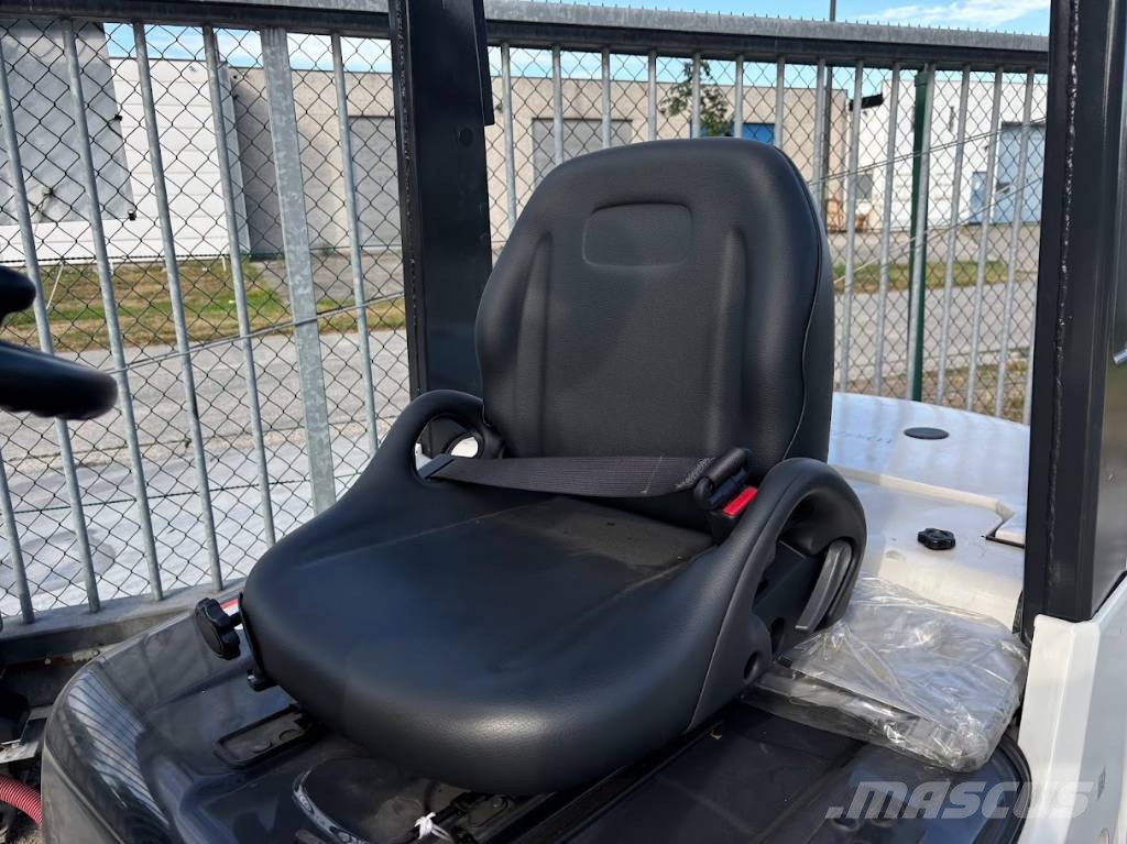 Nissan Y1F2A25U Dieseltrukit