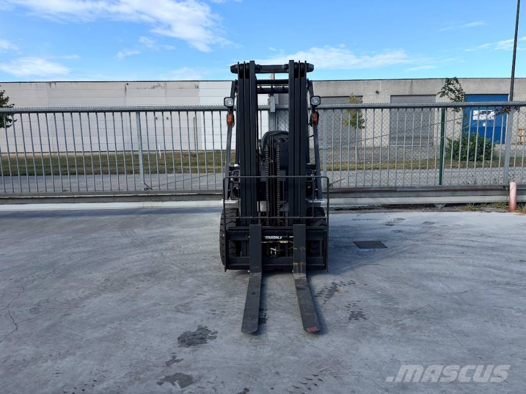 Nissan Y1F2A25U Dieseltrukit