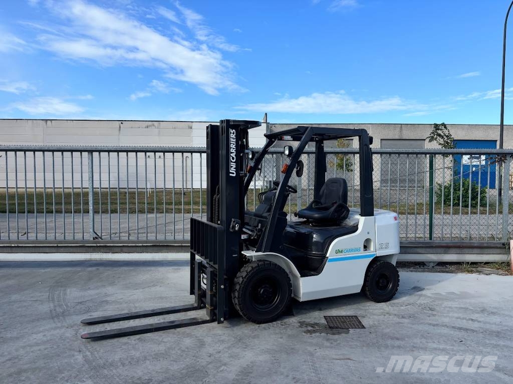 Nissan Y1F2A25U Dieseltrukit