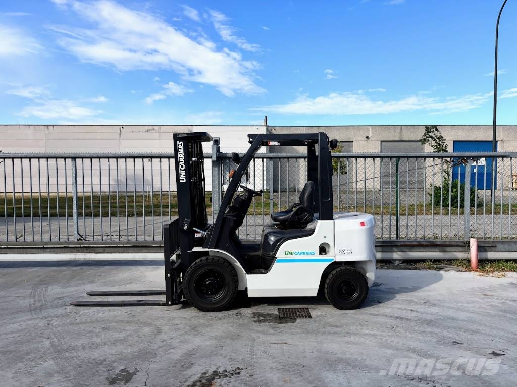 Nissan Y1F2A25U Dieseltrukit