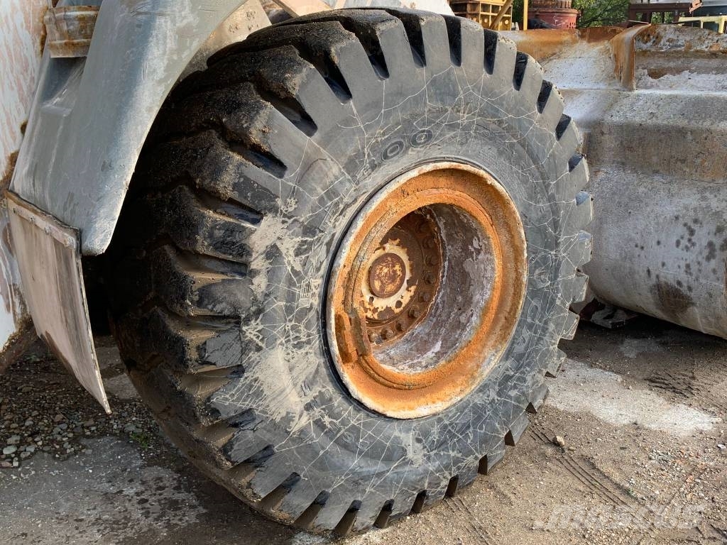 Liebherr L 566 2Plus2 Tekerlekli yükleyiciler