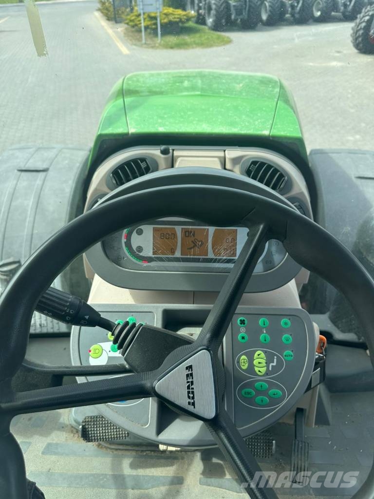 Fendt 933 Vario SCR Profi Plus Traktory