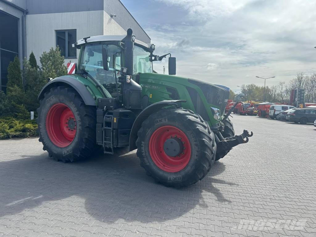 Fendt 933 Vario SCR Profi Plus Traktory