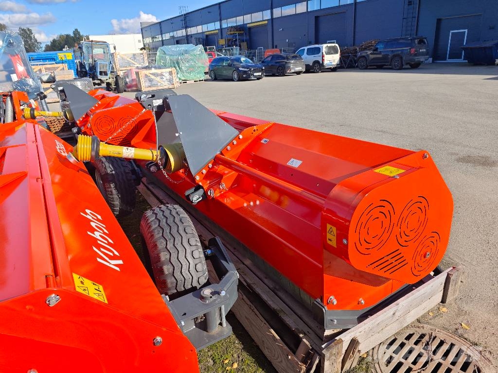 Kubota SE 7320 UB Мульчирователи