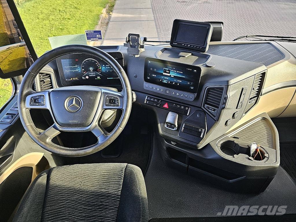 Mercedes-Benz ACTROS 2553 6x2*4 Truck Tractor Units