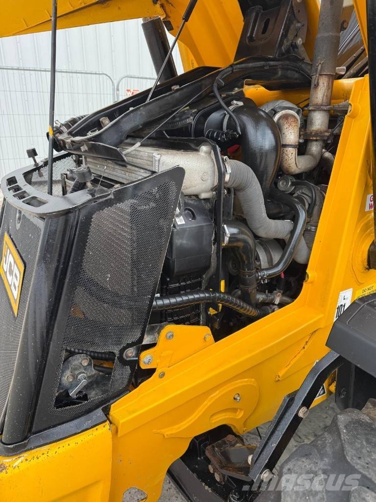 JCB 3 CX 反鏟裝載機