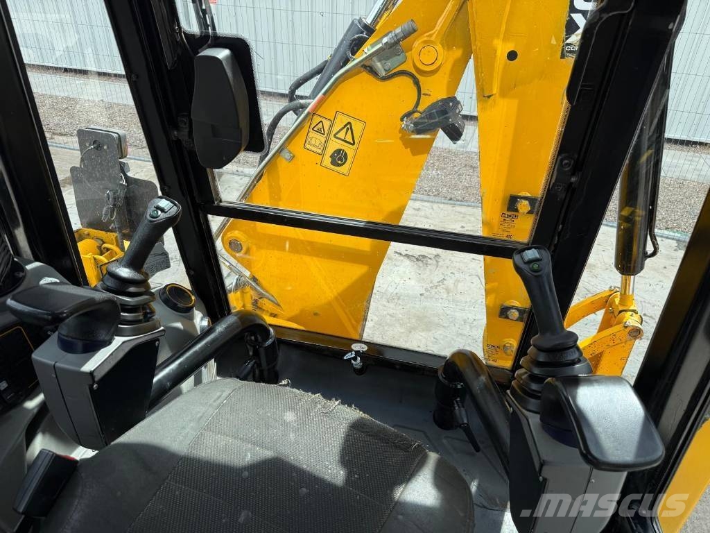 JCB 3 CX 反鏟裝載機