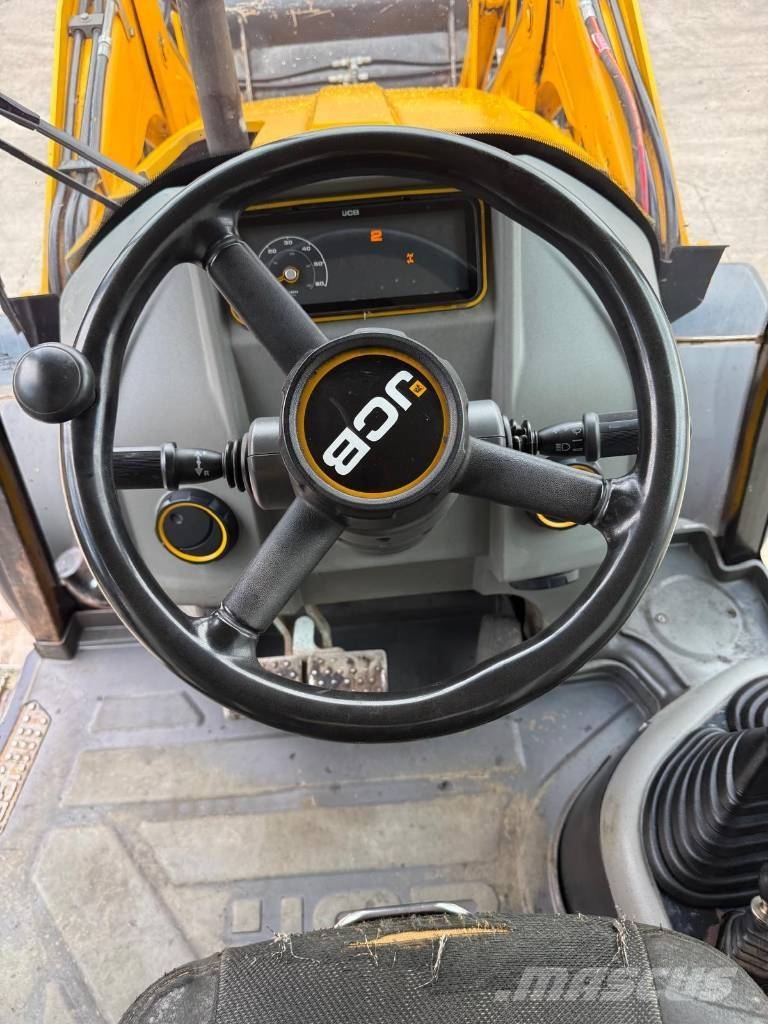 JCB 3 CX 反鏟裝載機