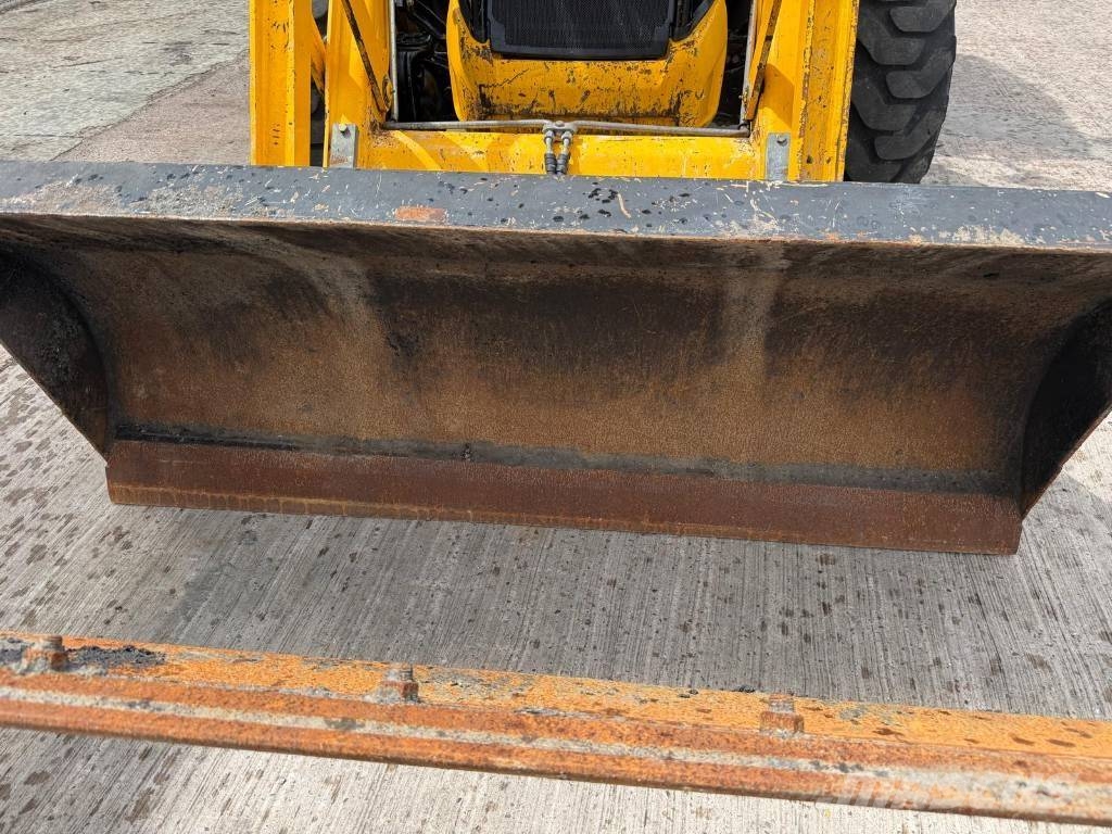 JCB 3 CX 反鏟裝載機