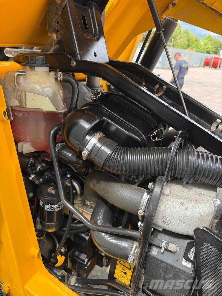 JCB 3 CX 反鏟裝載機