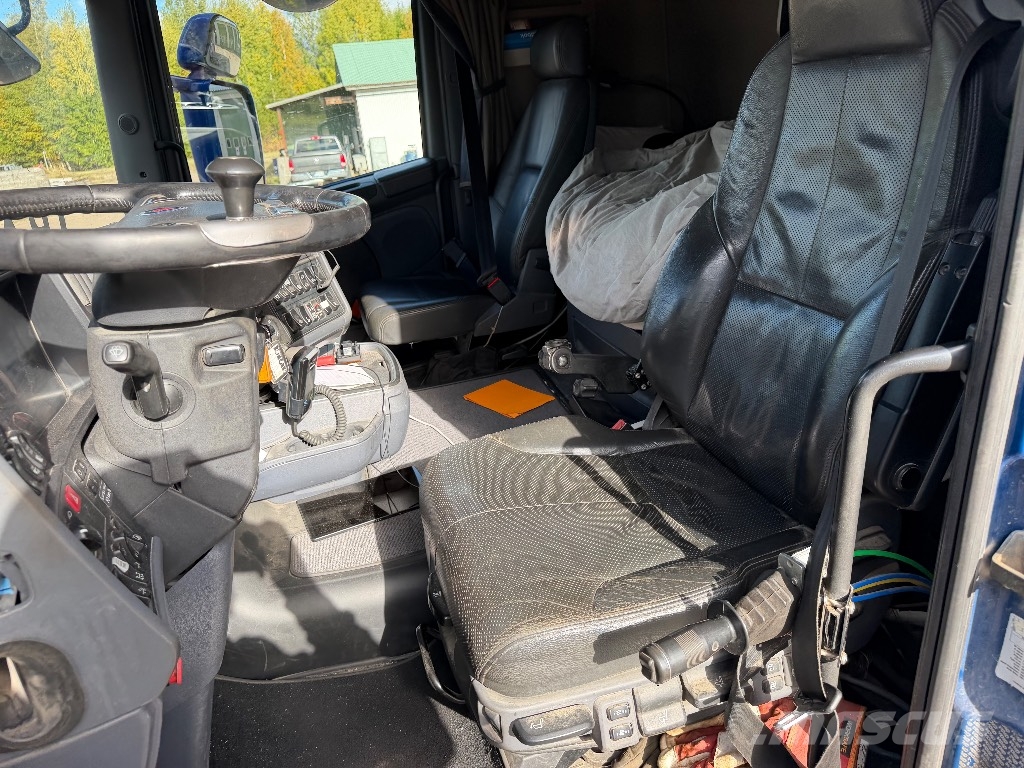 Scania R 580 Camion cu carlig de ridicare
