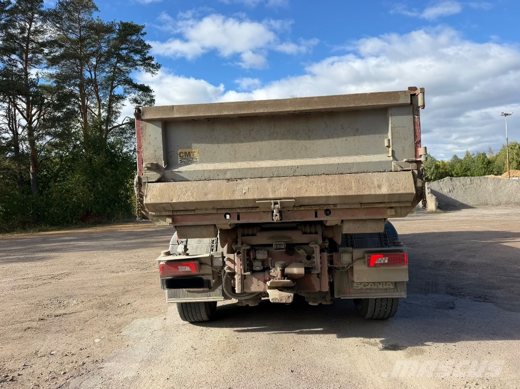Scania R 580 Camion cu carlig de ridicare