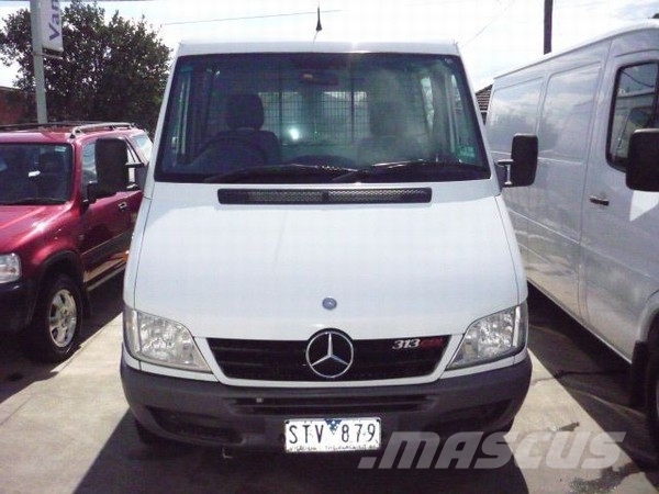 Mercedes-Benz Sprinter 313CDI SWB 廂式貨物運輸車