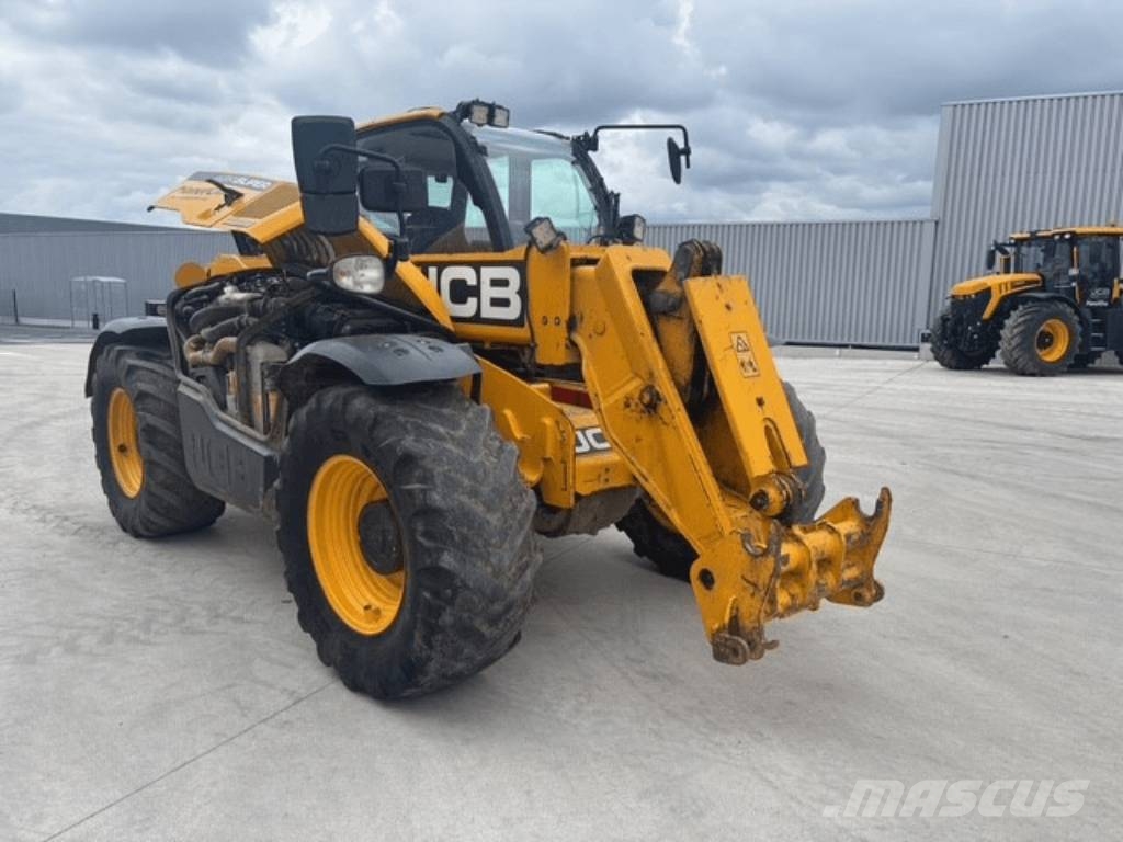 JCB 538-70 Tarimsal teleskopik yükleyiciler